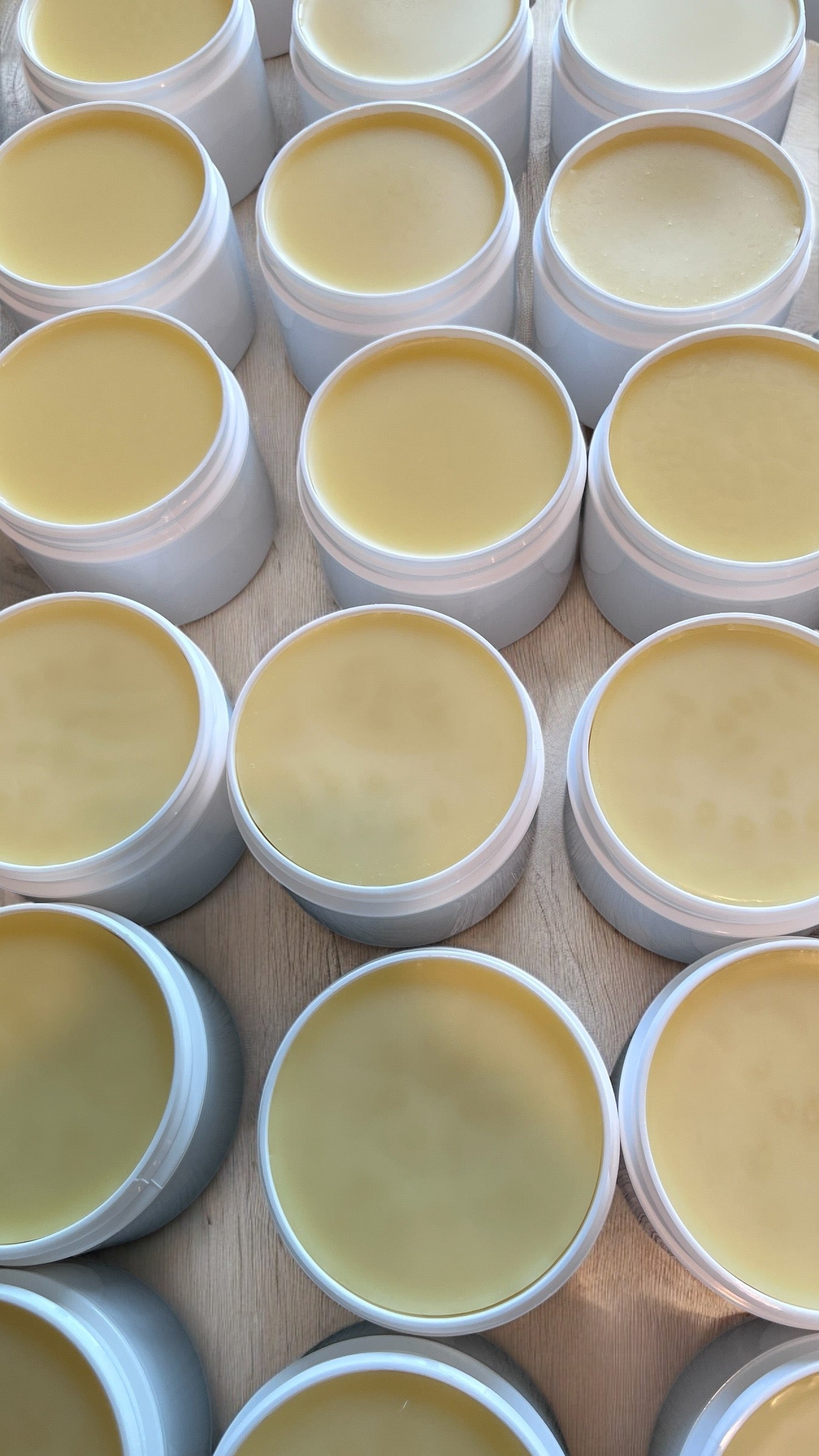 MELANIN HYDRATE BODY BUTTER ( HER)